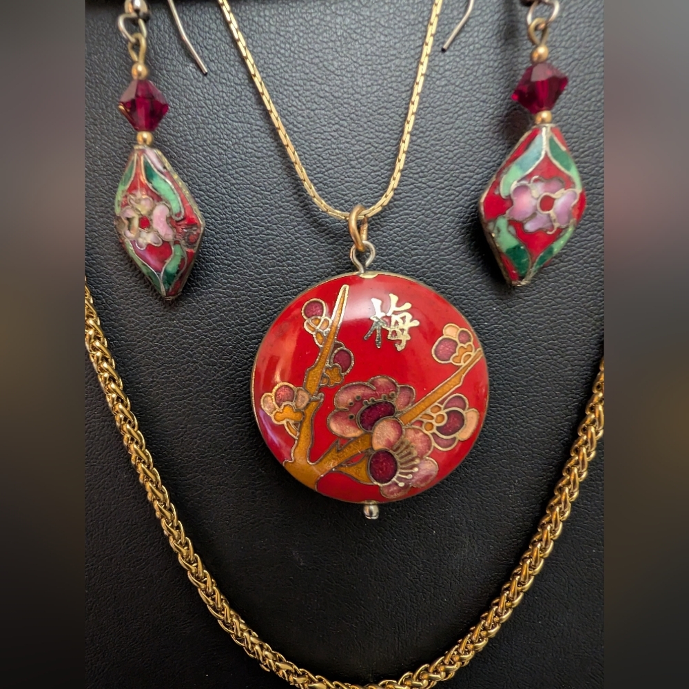 #96. 3 Pieces. Vintage Cloisonne Red Pendant & Earrings & Gold Wheat Chain